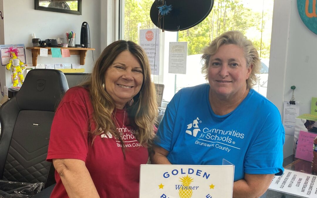 Two CIS Thrift Shops Receive Golden Pineapple Awards for Excellence in Customer Service
